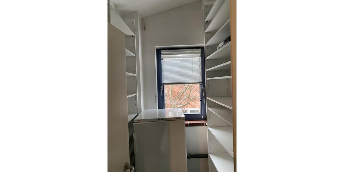 Freistehende Maisonette-Wohnung (zwei Zimmer) 2 zimmer