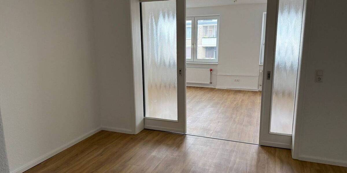 Etagenwohnung Braunschweig Innenstadt - 3 Zimmer, 91 m&sup2;, 900&euro; | Angebot:26807156