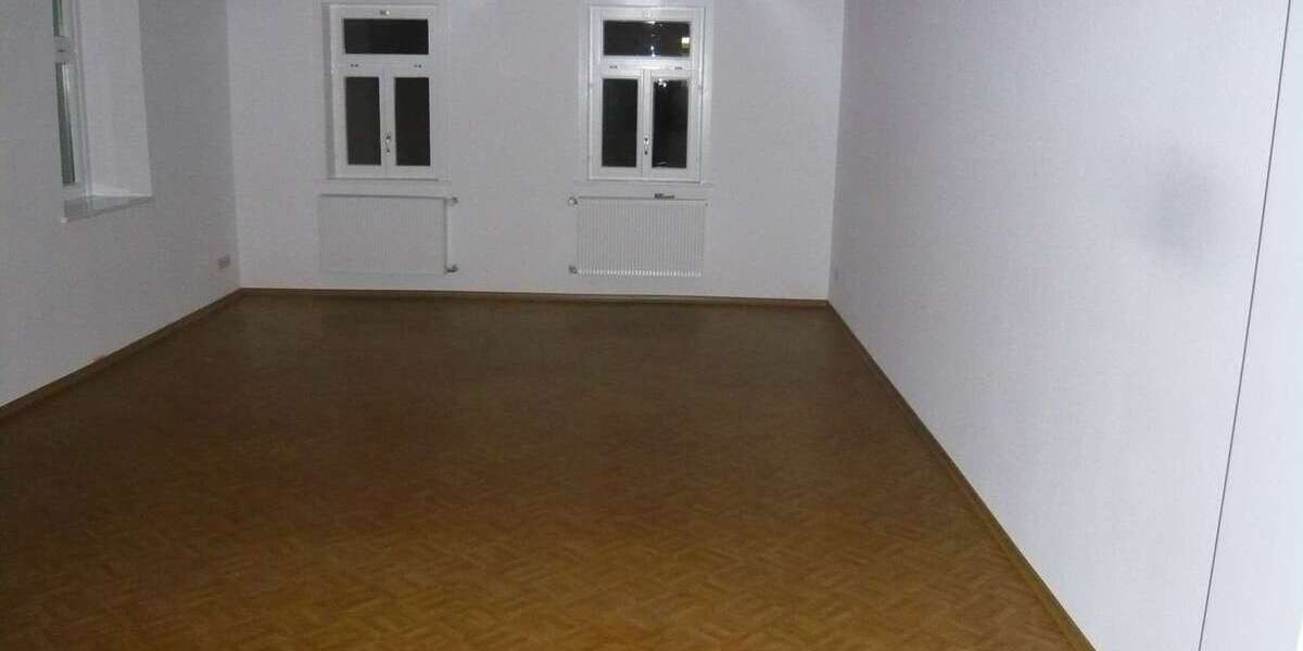 Etagenwohnung Weikersheim - 3 Zimmer, 101 m&sup2;, 600&euro; | Angebot:27142792