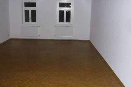 Wohnung Weikersheim - 3 Zimmer, 101 m&sup2;, 600&euro; | Angebot:27142792