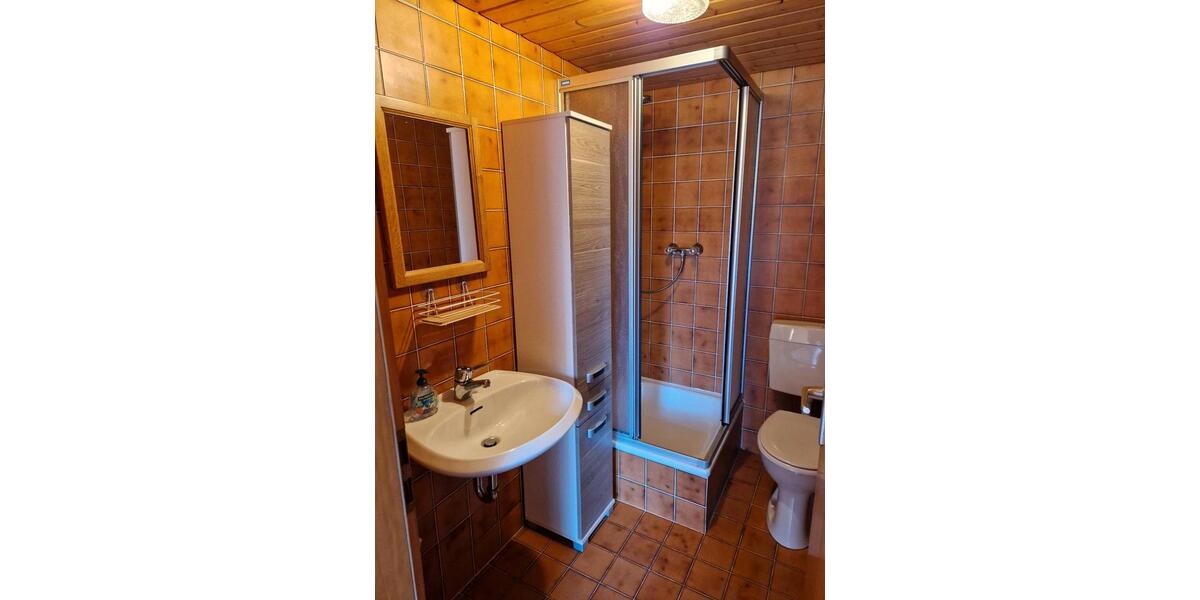 Etagenwohnung Bernried - 3 Zimmer, 100 m&sup2;, 500&euro; | Angebot:26004610