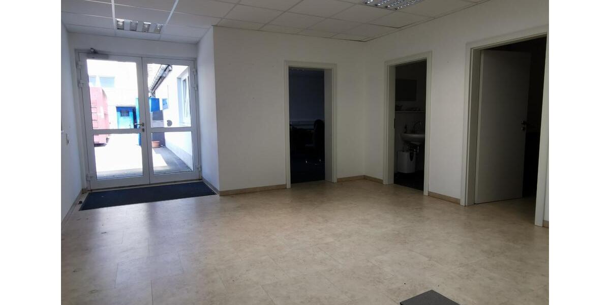 Deggendorf Zentrum: helle, großzügige Büroräume m. 4 Stellplätzen zimmer