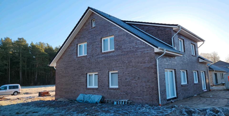 Doppelhaushälfte in Hodenhagen inkl. -Einbauküche - Erstbezug 4 zimmer