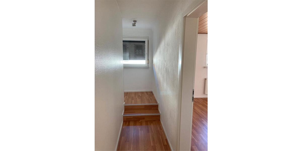 Etagenwohnung Gersheim - 3 Zimmer, 85 m&sup2;, 620&euro; | Angebot:26056734