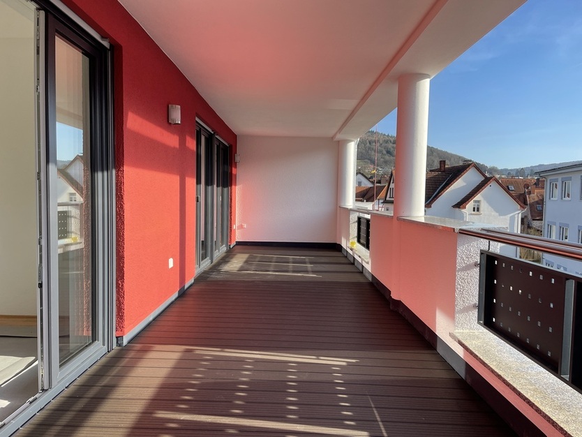 AS-Immobilien +++ Komfortabel Wohnen in der Stadt neuwertige 3 Zimmerwohnung+++