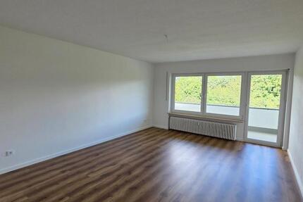 3-Zimmer-Wohnung in Deggendorf – renoviert, Balkon, Aufzug 3 zimmer