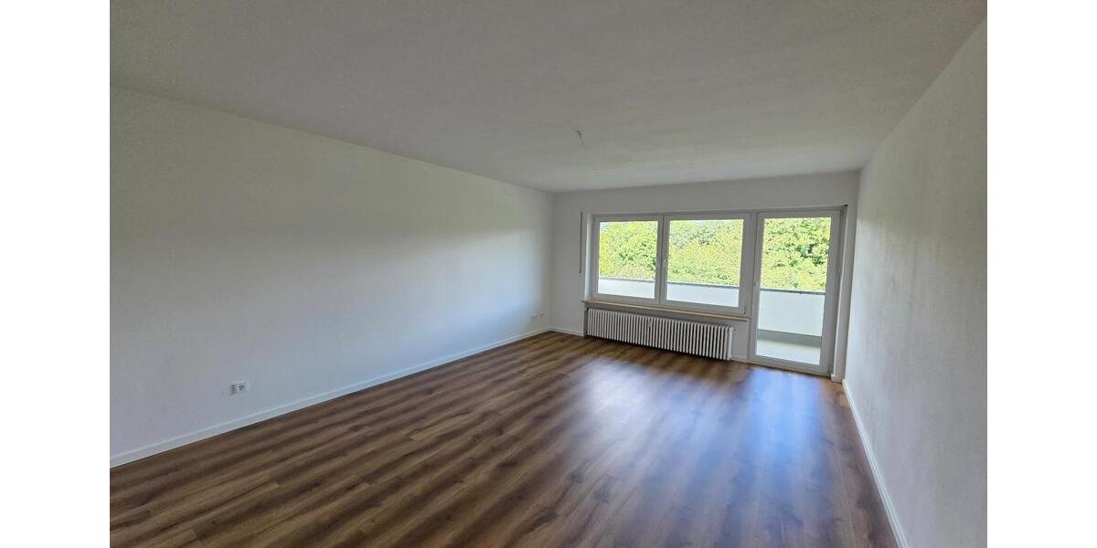 3-Zimmer-Wohnung in Deggendorf – renoviert, Balkon, Aufzug 3 zimmer