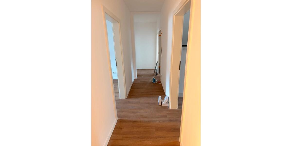 Dachgeschoßwohnung Mannheim - 3 Zimmer, 77 m&sup2;, 1.185&euro; | Angebot:25223851