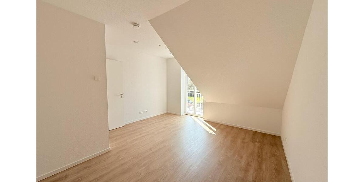Dachgeschoßwohnung Oldenburg Etzhorn - 2 Zimmer, 64 m&sup2;, 1.160&euro; | Angebot:26148346