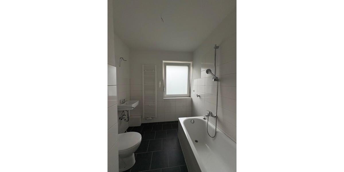 Erdgeschoßwohnung Essen Stadtbezirk V - 2.5 Zimmer, 46 m&sup2;, 485&euro; | Angebot:25291955