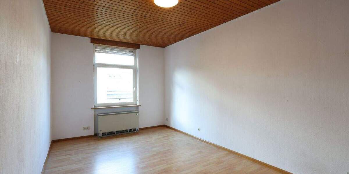 Etagenwohnung Offenburg Südoststadt - 5 Zimmer, 142 m&sup2;, 1.390&euro; | Angebot:24425678