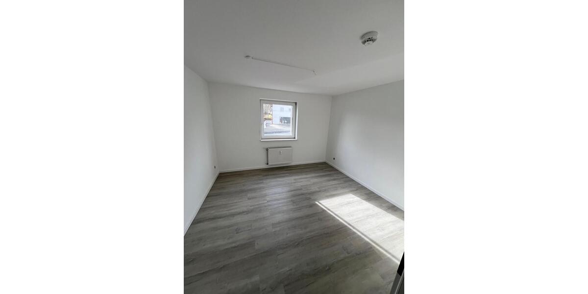 Etagenwohnung Siegen Dillnhütten - 3 Zimmer, 78 m&sup2;, 700&euro; | Angebot:26551075