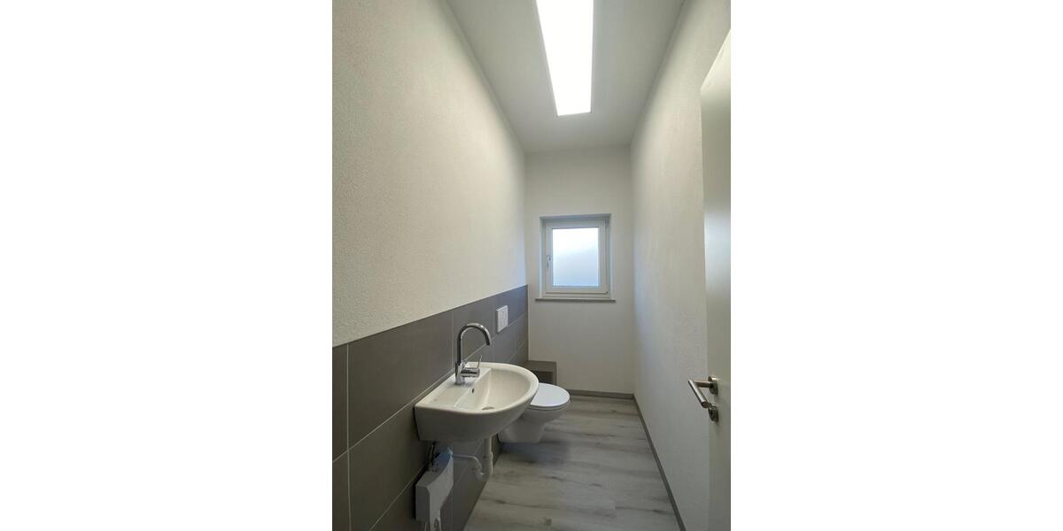 Gewerbeobjekt Hollfeld - 2.800&euro; | Angebot:24735349