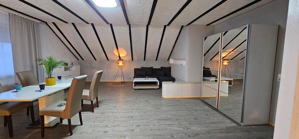 Etagenwohnung Hanau Lamboy - 11 Zimmer, 30 m&sup2;, 700&euro; | Angebot:25127059