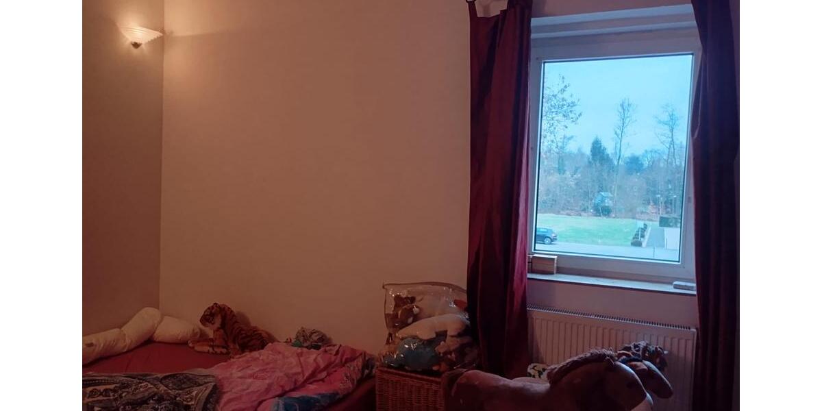 Etagenwohnung Lippstadt Garfeln - 4 Zimmer, 100 m&sup2;, 850&euro; | Angebot:25180525