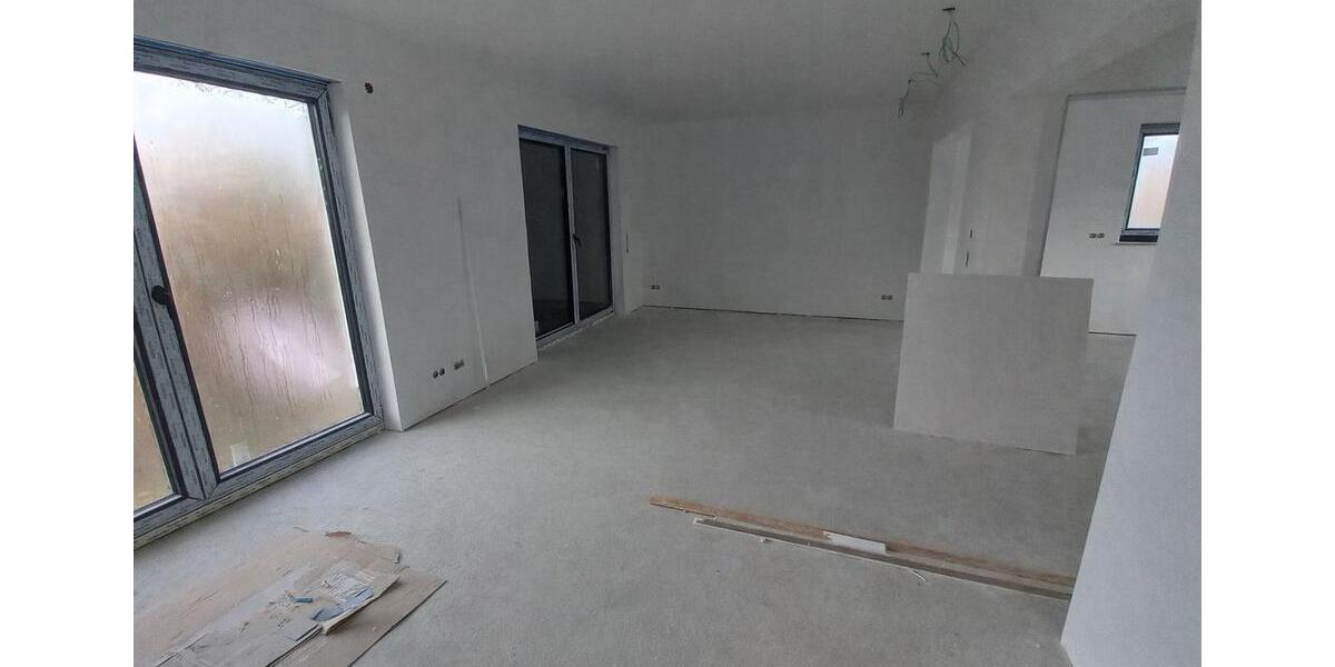 Einfamilienhaus Uetze - 4 Zimmer, 114 m&sup2;, 1.500&euro; | Angebot:26007134
