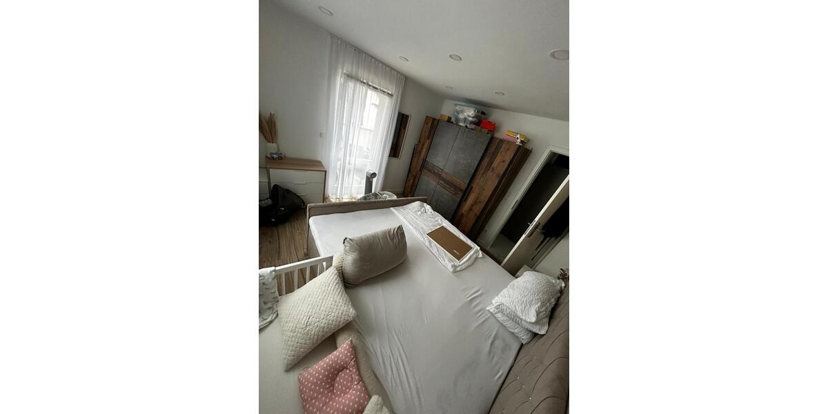 Etagenwohnung Taunusstein - 3 Zimmer, 80 m&sup2;, 1.450&euro; | Angebot:24951322