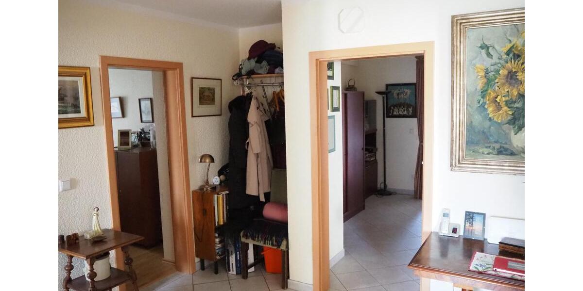 Erdgeschoßwohnung Marsberg - 2.5 Zimmer, 94 m&sup2;, 720&euro; | Angebot:26568373