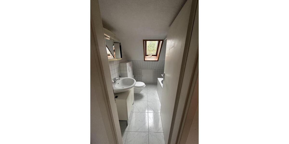 Doppelhaushälfte Stuttgart Vaihingen - 5 Zimmer, 128 m&sup2;, 1.750&euro; | Angebot:25157902