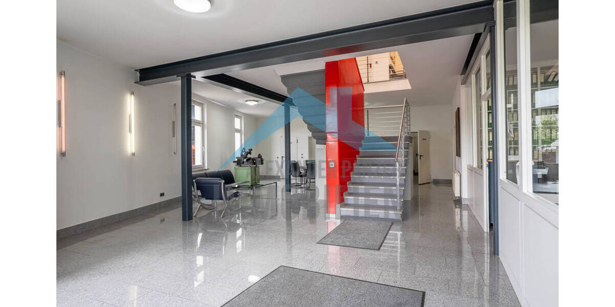 Gepflegte und großzügige Lagerhalle mit Bürogebäude in Autobahnnähe - Logistikpark - Lutterberg! zimmer