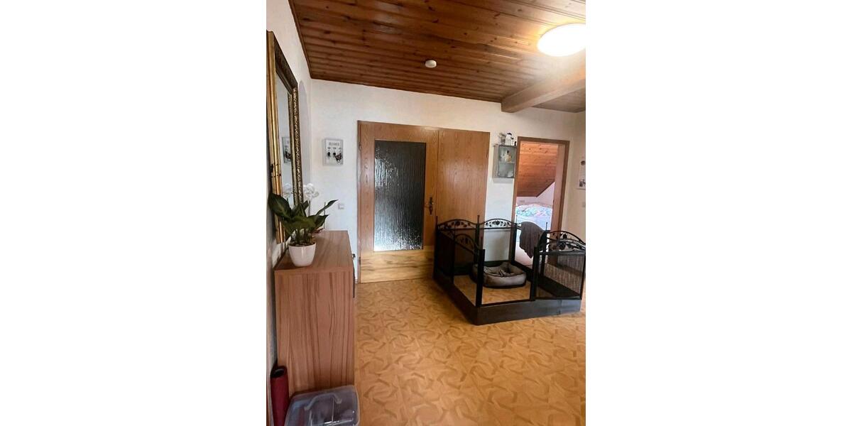 Dachgeschoßwohnung Aichstetten - 4 Zimmer, 84 m&sup2;, 1.150&euro; | Angebot:26018610