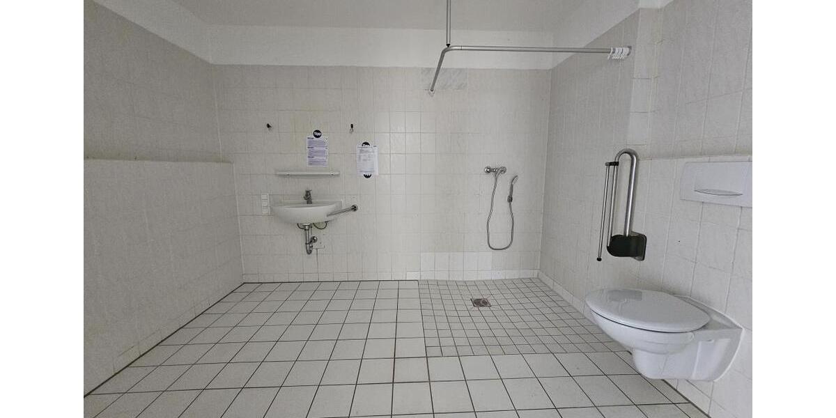 Etagenwohnung Hameln Kernstadt - 2 Zimmer, 80 m&sup2;, 589&euro; | Angebot:26136210