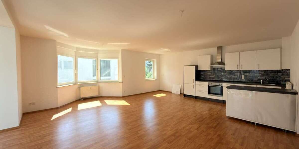 Etagenwohnung Bad Camberg - 3 Zimmer, 101 m&sup2;, 1.250&euro; | Angebot:26976440
