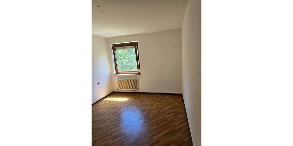 Etagenwohnung Esslingen Pliensauvorstadt - 3 Zimmer, 58 m&sup2;, 607&euro; | Angebot:25191619