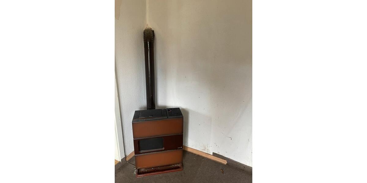 Etagenwohnung Eisleben (Lutherstadt) - 3 Zimmer, 93 m&sup2;, 460&euro; | Angebot:26126020
