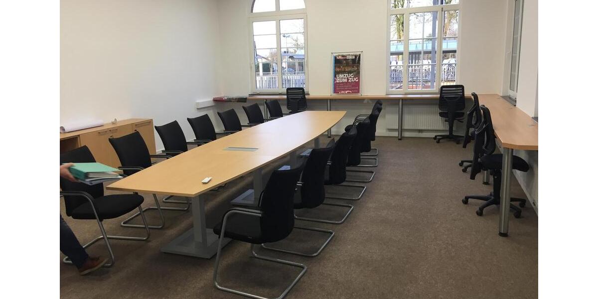 Schönes BüroSchulungsraum im restaurierten denkmalgeschützten Bahnhof - 1A Lage zimmer