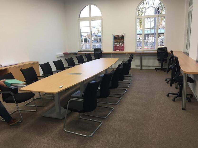 Schönes BüroSchulungsraum im restaurierten denkmalgeschützten Bahnhof - 1A Lage zimmer