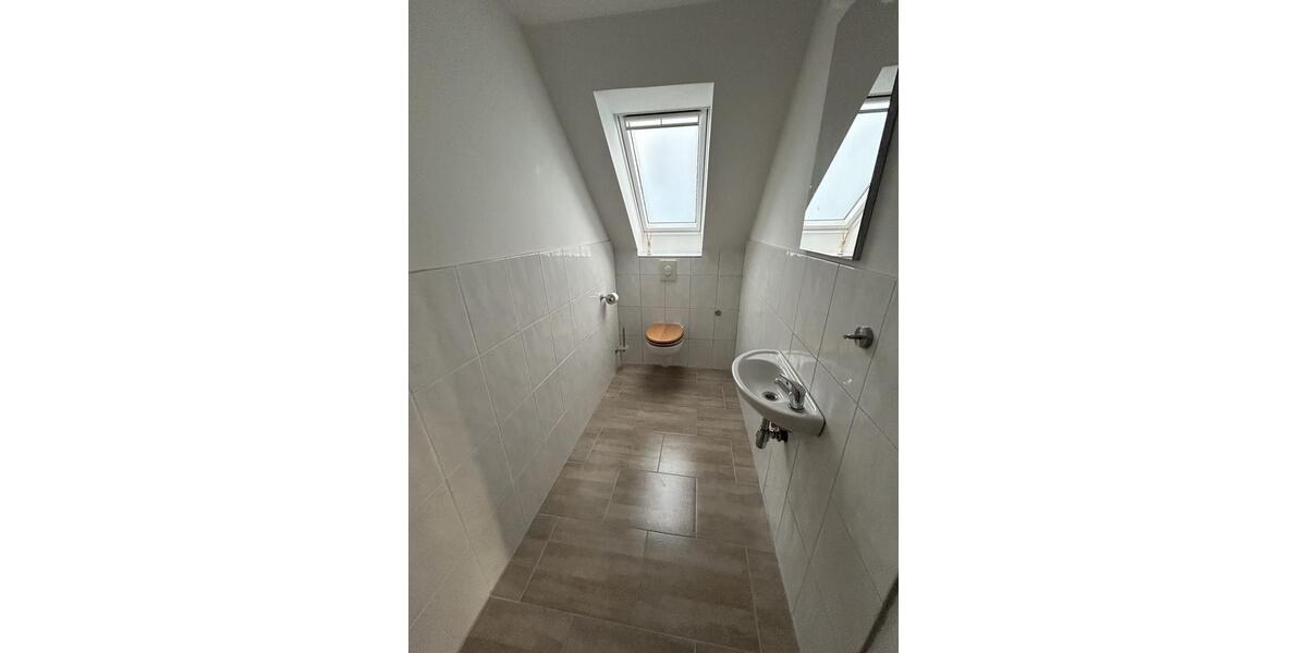 Dachgeschoßwohnung Wittmund - 3 Zimmer, 90 m&sup2;, 600&euro; | Angebot:24396531