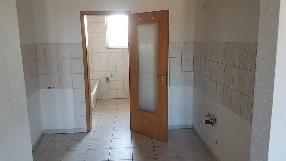 Dachgeschoßwohnung Reichenbach im Vogtland - 2 Zimmer, 51 m&sup2;, 230&euro; | Angebot:24617842
