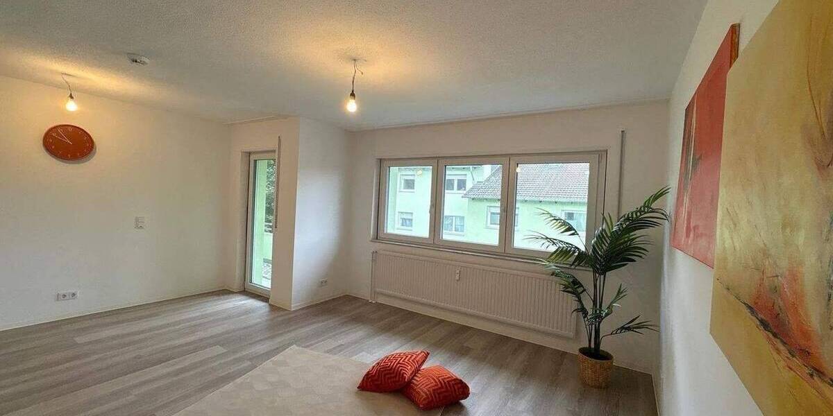 Wohnung mit Balkon im gepflegten Mehrfamilienhaus (F26) 3 zimmer