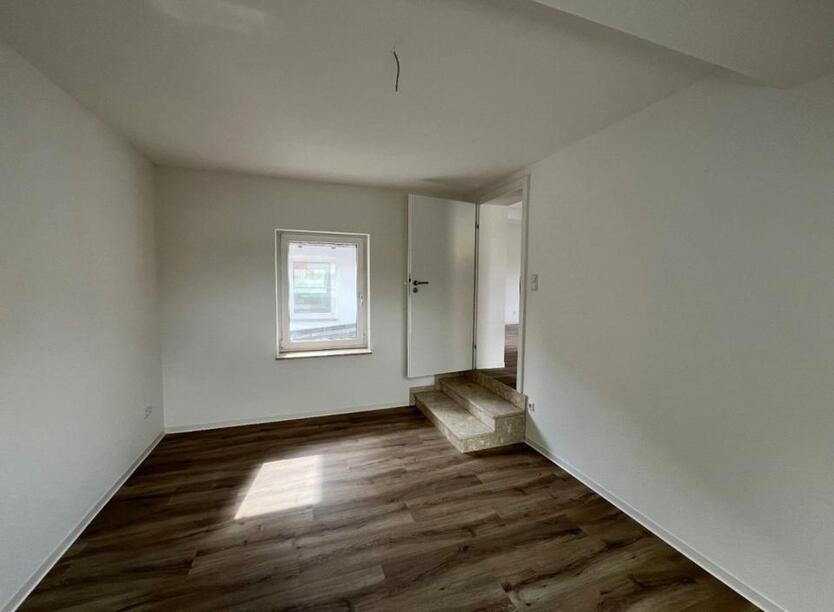 Lichtdurchflutete 4-Raum-Wohnung mit traumhaftem Ausblick