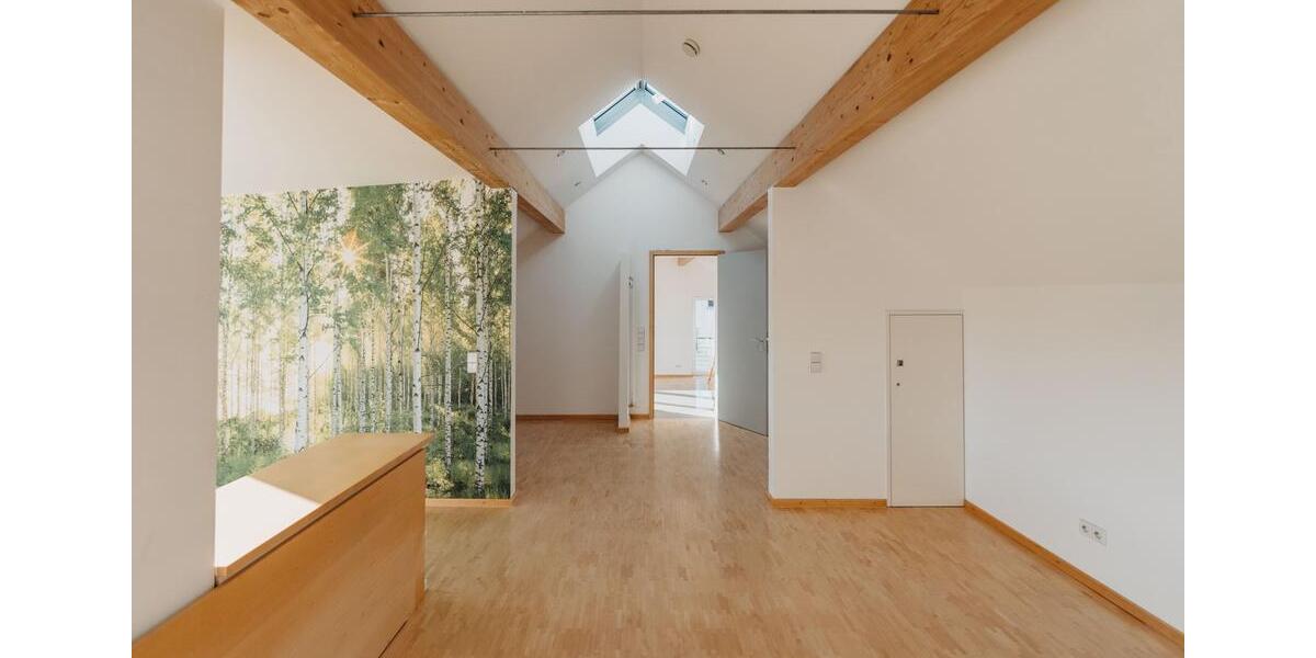 Maisonettenwohnung Tauberbischofsheim - 7 Zimmer, 180 m&sup2;, 1.650&euro; | Angebot:26516847