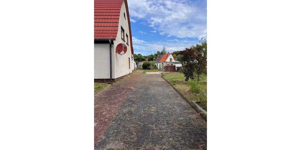 Doppelhaushälfte, 87 qm Wfl., 573 qm Grund, Kamin, neues Bad 3 zimmer