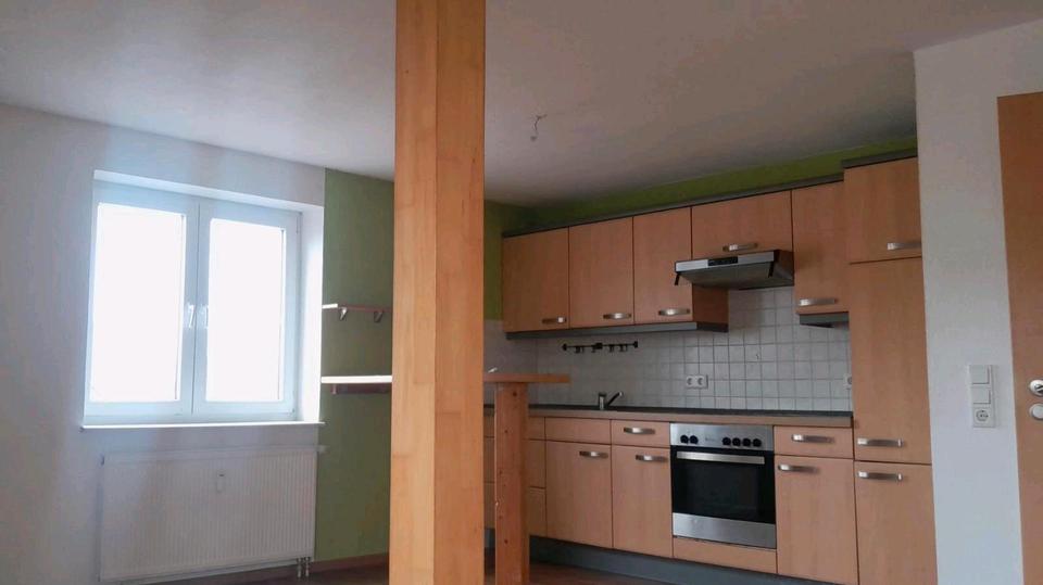 Dachgeschoßwohnung Niebüll - 2.5 Zimmer, 66 m&sup2;, 450&euro; | Angebot:25172944