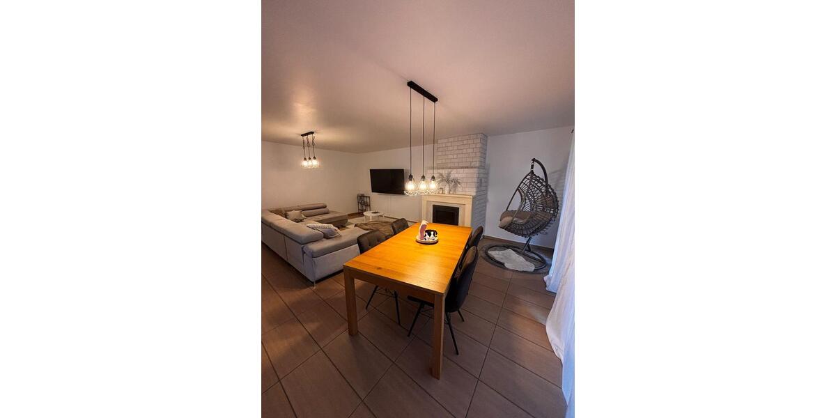 Etagenwohnung Köln Rodenkirchen - 4 Zimmer, 120 m&sup2;, 2.400&euro; | Angebot:26602705