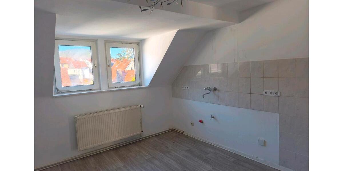 Dachgeschoßwohnung Meinhard - 2.5 Zimmer, 63 m&sup2;, 490&euro; | Angebot:26400043