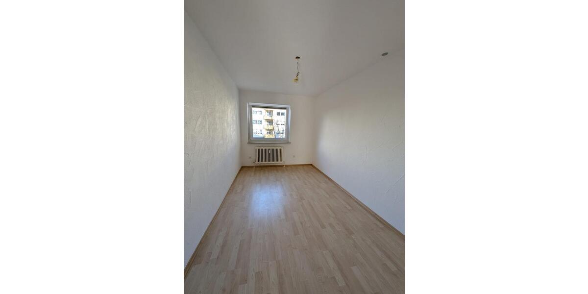 Erdgeschoßwohnung Calw - 3 Zimmer, 72 m&sup2;, 800&euro; | Angebot:26557845