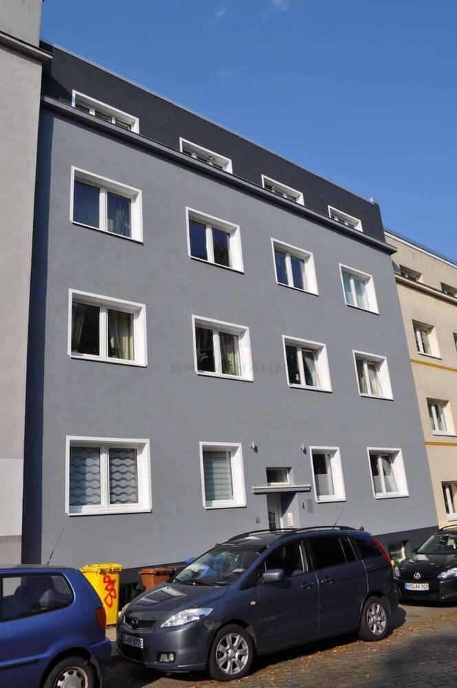 Moderne, helle 2,5 Zimmer Terrassenwohnung - Einbauküche, Einbauspots, Einbauschränke