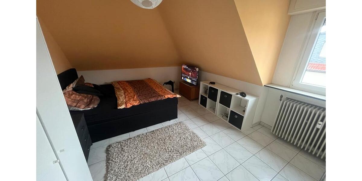 Dachgeschoßwohnung Offenbach am Main Bieber - 4 Zimmer, 80 m&sup2;, 950&euro; | Angebot:25590696