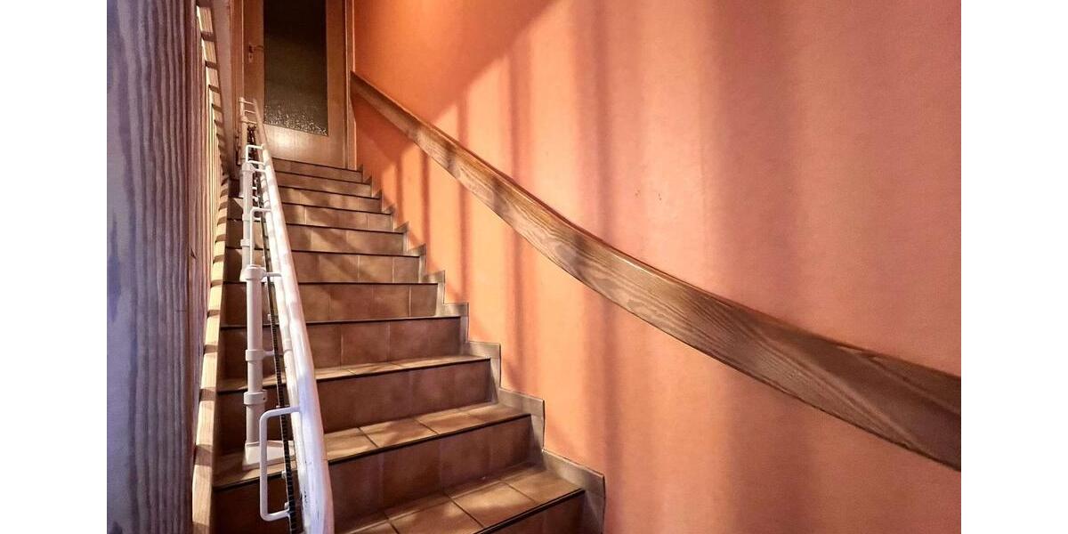 Dachgeschoßwohnung Fredenbeck - 4 Zimmer, 131 m&sup2;, 800&euro; | Angebot:24874603