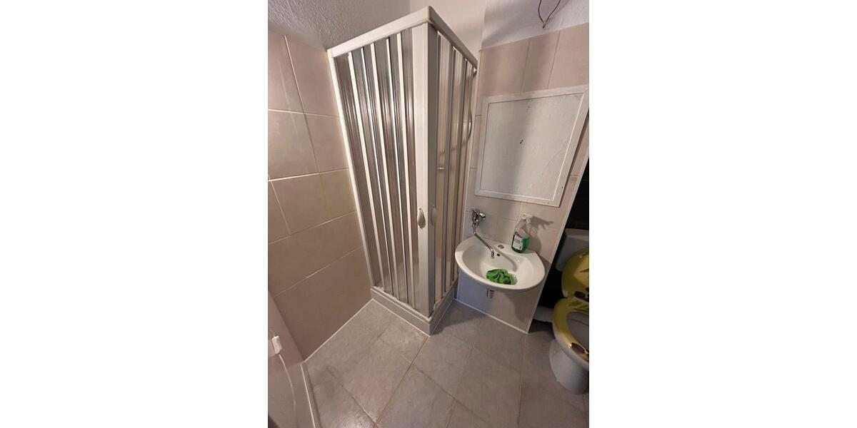 Hochparterre Gingst - 4 Zimmer, 71 m&sup2;, 345&euro; | Angebot:26085760