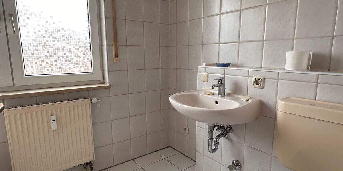 Etagenwohnung Pleinfeld - 4 Zimmer, 92 m&sup2;, 900&euro; | Angebot:26157324