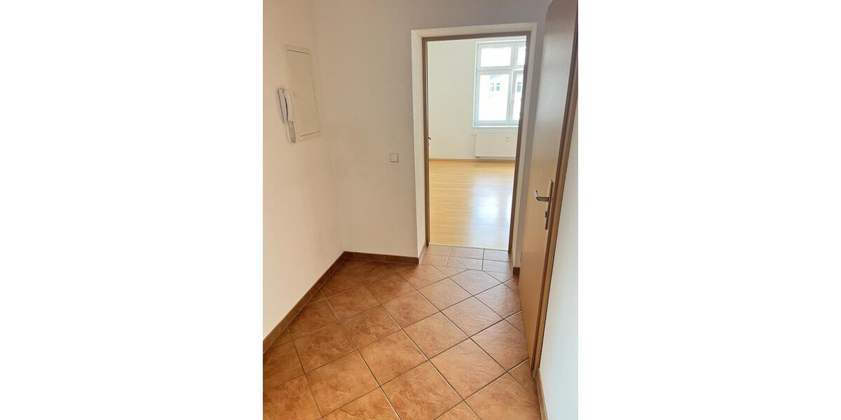 Etagenwohnung Mittweida - 3 Zimmer, 75 m&sup2;, 520&euro; | Angebot:25319793
