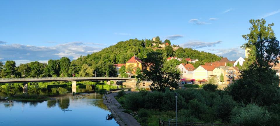 Etagenwohnung Burglengenfeld - 4 Zimmer, 107 m&sup2;, 1.050&euro; | Angebot:25088108