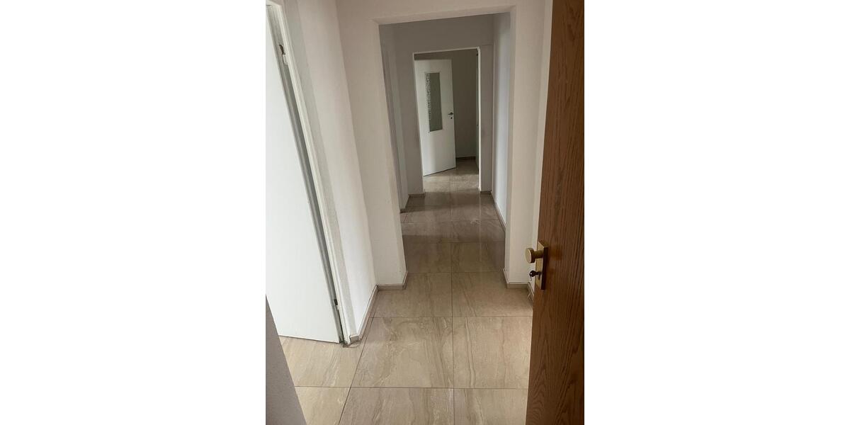 Etagenwohnung Harztor - 3 Zimmer, 65 m&sup2;, 420&euro; | Angebot:24795683