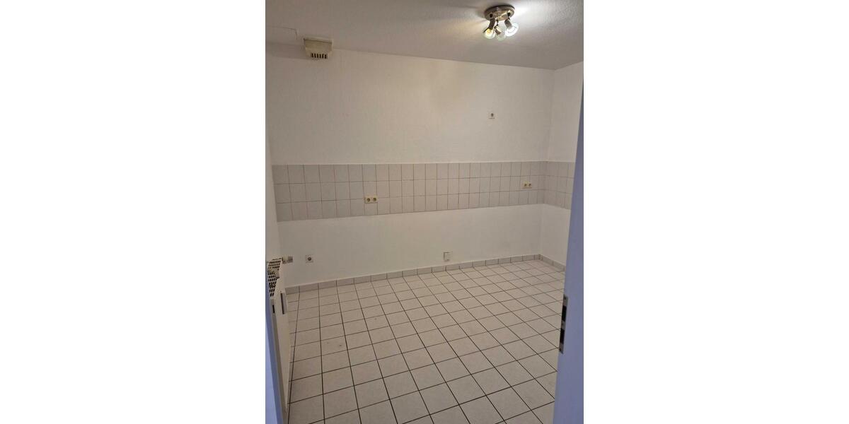 Etagenwohnung Bad Freienwalde (Oder) - 2 Zimmer, 65 m&sup2;, 420&euro; | Angebot:25790251